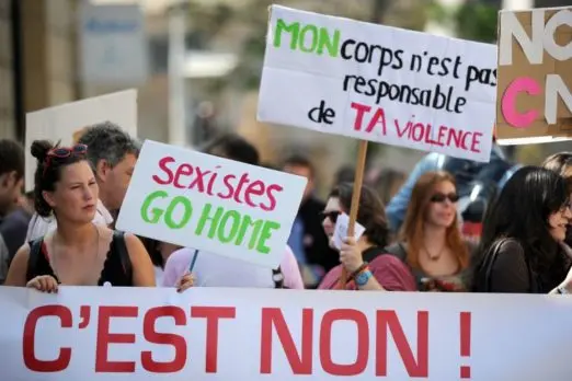 El sexismo perdura en Francia, también entre jóvenes, alerta informe