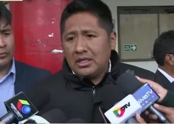 Choferes desconfían de verificativos que avalan calidad de la gasolina