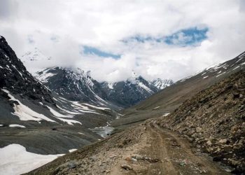 La revista Nature Climate Change afirmó en 2022 que el cambio climático amenaza el agua almacenada en el Tíbet. Foto: Pexels.