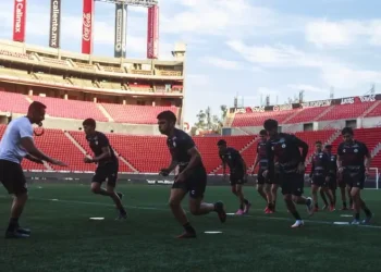 Abreu y su Tijuana desafían a Chivas en el fútbol mexicano