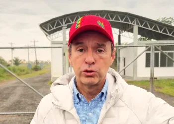 Tuto desafía a Evo desde su bastión en Lauca Ñ
