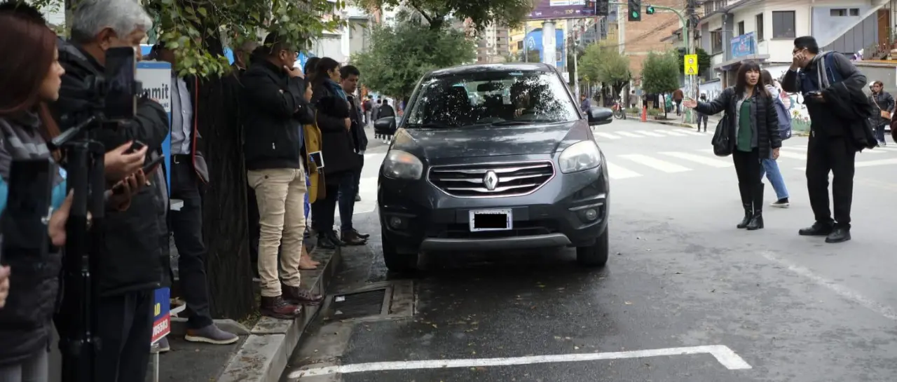El lunes arranca el plan del paqueo tarifado en cuatro zonas. FOTO: GAMLP