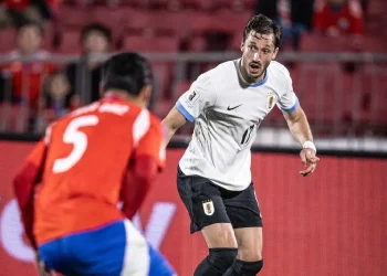 Uruguay y Chile empatan en el cierre de las eliminatorias