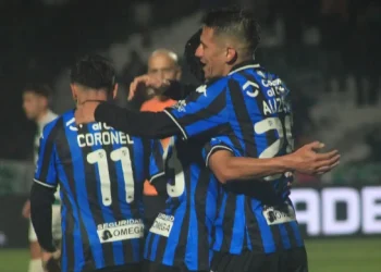 Atlético Tucumán firma agónico empate en el Clausura argentino