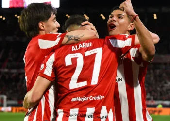 Estudiantes se acerca a la cima antes de visitar a Flamengo