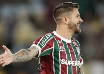 Fluminense se reencuentra con la victoria al ganar 1-0 al Gremio