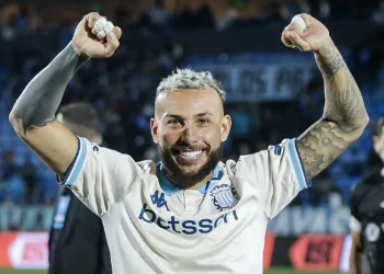 Racing gana con gol del colombiano Vergara en el Clausura argentino