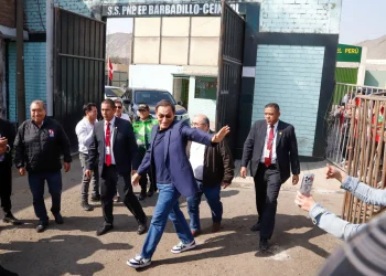 Expresidente Martín Vizcarra sale de prisión en Perú