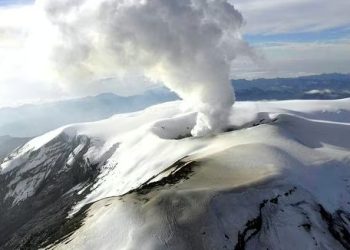 Volcan alerta a Colombia