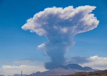 El volcán Láscar es considerado el más activo del norte de Chile. Foto: AFP