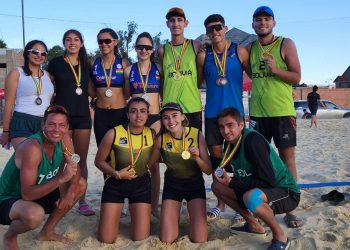 toranzos_peredo_chacon_zaconeta_voleibol de playa
