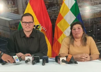 YPFB desafía a los choferes a traer combustible en 20 días