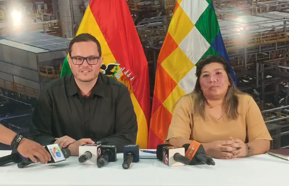 YPFB desafía a los choferes a traer combustible en 20 días