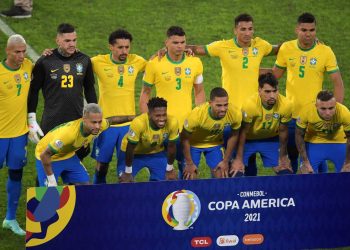 Brasil envalentonado y Messi encendido en agitado premundial de Sudamérica
