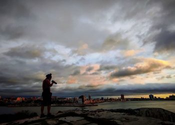 Tormenta Elsa avanza hacia Florida tras pasar por Cuba sin dejar grandes daños
