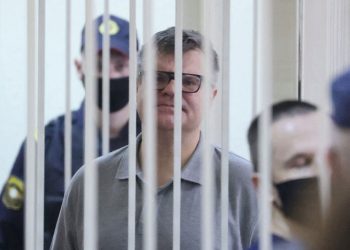 Opositor bielorruso Babaryko es condenado a 14 años de cárcel