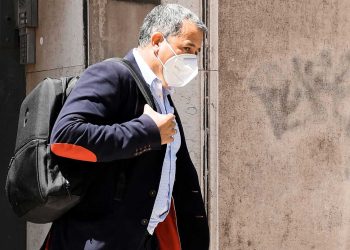 Empresa española que explotaba a sudamericanos condenada en Francia por fraude