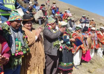 Representantes de diferentes sectores destacan anuncio de Arce de construcción de vía al norte paceño