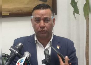 Diputado pide informe al Gobernador cruceño por entregar pruebas COVID-19 caducadas