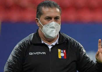 Venezuela pierde a su DT por falta de pago días antes de jugar con Argentina de Messi