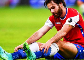 Chile anuncia dos nuevos convocados ante negativa inglesa de ceder a Brereton y Sierralta