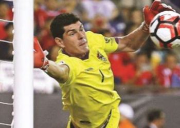 Carlos Lampe ficha por el club Vélez Sarsfield por 18 meses