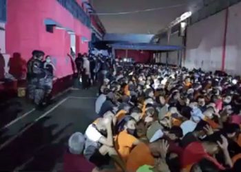 Motines en cárceles de Ecuador dejan ocho muertos y veinte heridos