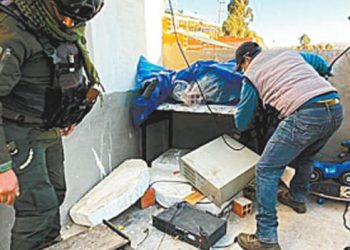El Alto: Radios piratas interferían frecuencia aeronáutica