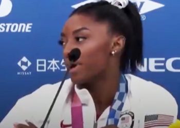 Biles, sustituida en final por equipos para proteger su salud mental, es duda para el resto de los Juegos