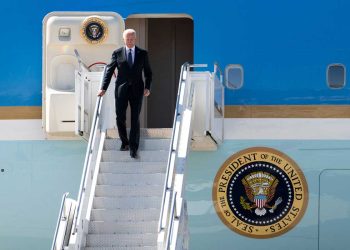 Biden llega a Ginebra de cara a su primera cumbre con Putin