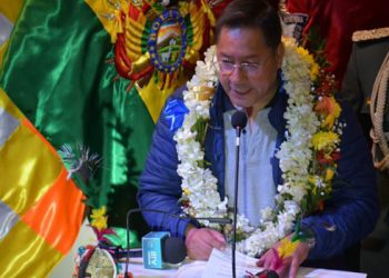 Arce pide inmunizarse contra el COVID-19: ‘no hay que tener miedo a la vacuna’