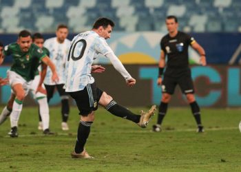 Messi se convierte en el jugador con más partidos en la selección argentina