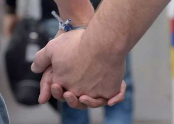 Iglesias alemanas bendicen a parejas del mismo sexo desafiando al Vaticano
