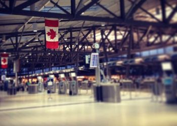 Canadá prohíbe entrada a viajeros de Egipto, Nigeria y Malaui por variante ómicron