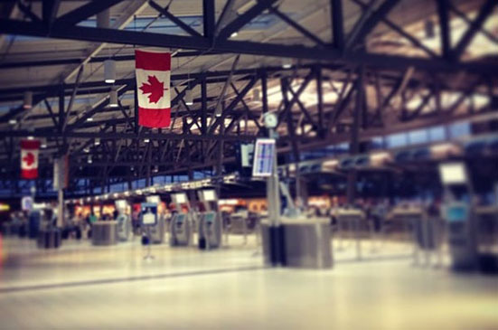 Canadá prohíbe entrada a viajeros de Egipto, Nigeria y Malaui por variante ómicron