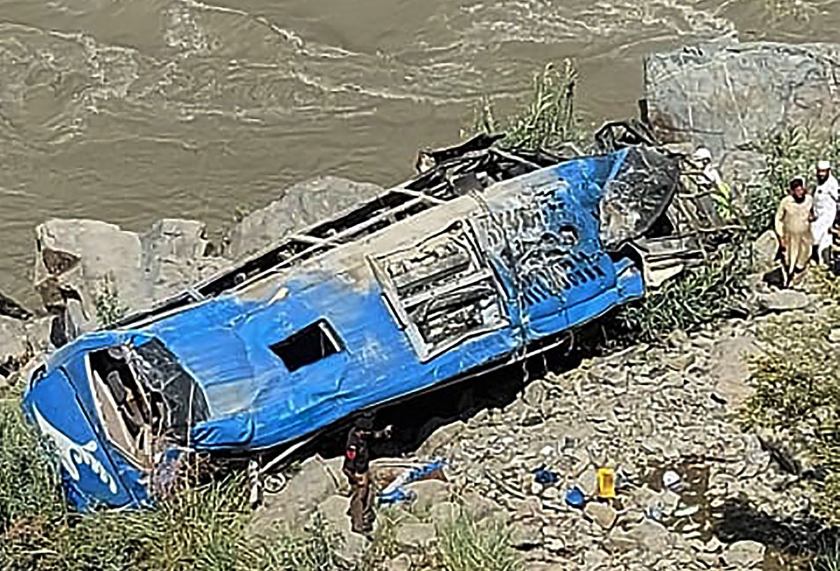 Doce muertos por la explosión de un autobús en Pakistán