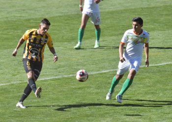 Con susto, The Strongest golea a Palmaflor en partido de fogueo