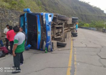 Fatal accidente en la carretera a Caranavi cobra la vida de cuatro personas