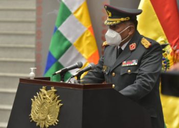 Relevan del mando del Ejército al general Del Castillo denunciado por violencia intrafamiliar