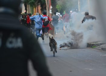 Cambian a comandantes de la Policía, Richter dice que hubo ‘uso desmedido de la fuerza’
