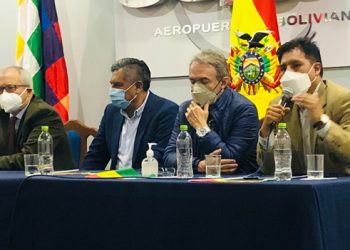 Auza dice que asignación de vacunas a regiones será de acuerdo a ‘utilización aceptable’