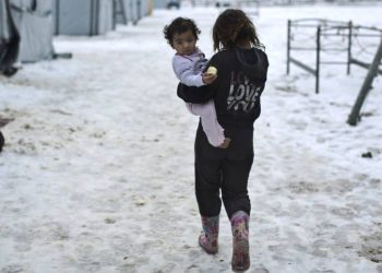 Padres divorciados griegos batallan por sus derechos de custodia