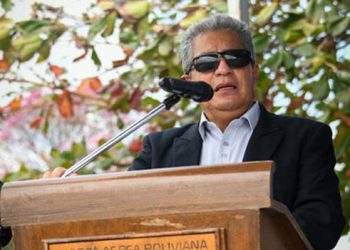 Ministro llama a los militares a ‘nunca más deshonrar’ el uniforme con ‘aventuras golpistas’
