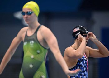 Natación: Titmus destrona a Ledecky en 400 m libre, Dressel suma su primer oro