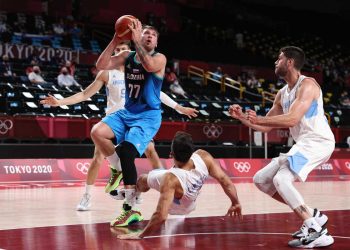 Argentina sucumbe en su debut ante Eslovenia en el baloncesto de Tokio 2020