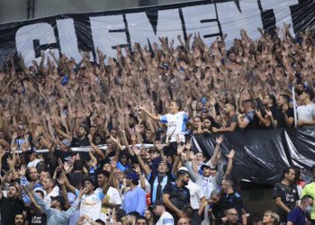 Tres policías heridos en disturbios en el partido entre Marsella y Galatasaray