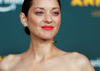 San Sebastián abre su festival de cine con homenaje a Marion Cotillard