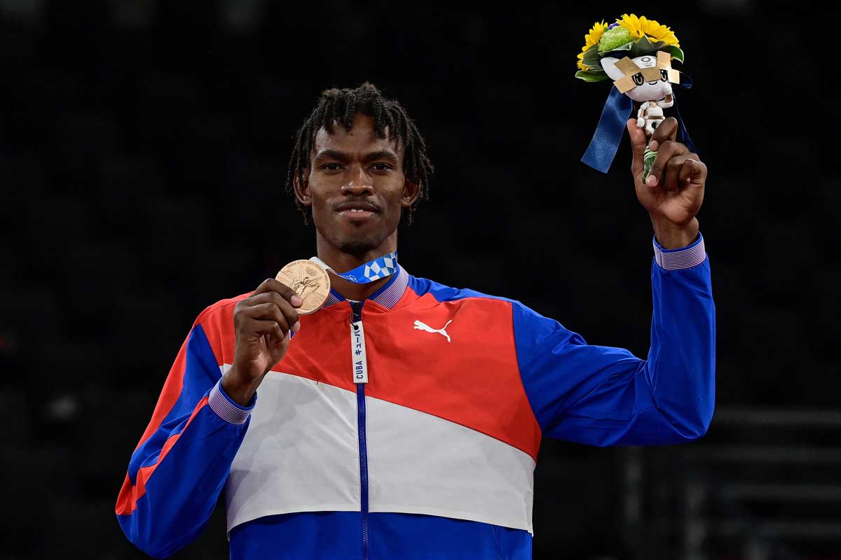 Bronce de Rafael Alba Castillo en taekwondo, primera medalla de Cuba en Tokio