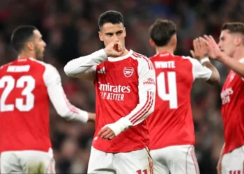 Martinelli conduce al Arsenal al triunfo ante un correoso Olympiakos