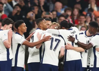 Inglaterra vence 3-0 a Gales en amistoso